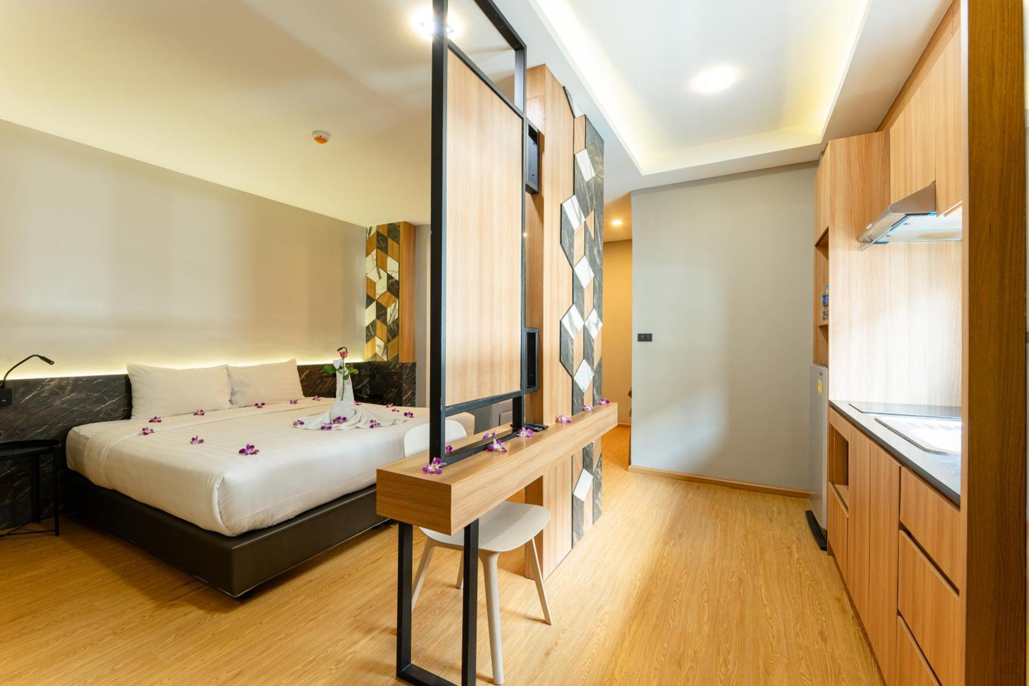 Hotel Sky Wave Patong Exteriér fotografie