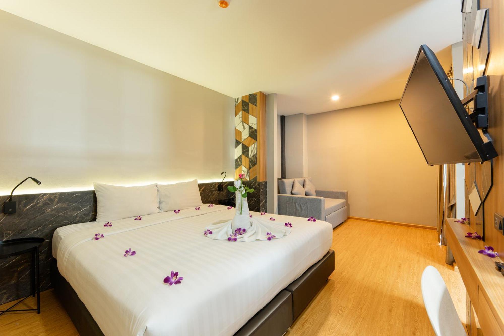 Hotel Sky Wave Patong Exteriér fotografie